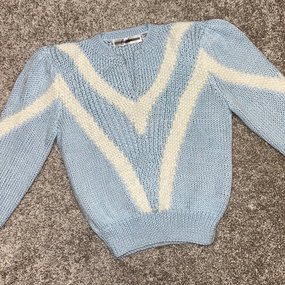 Vintage Bilboa V-Neck Sweater Angora Blend Women Size Medium Blue‎ White
